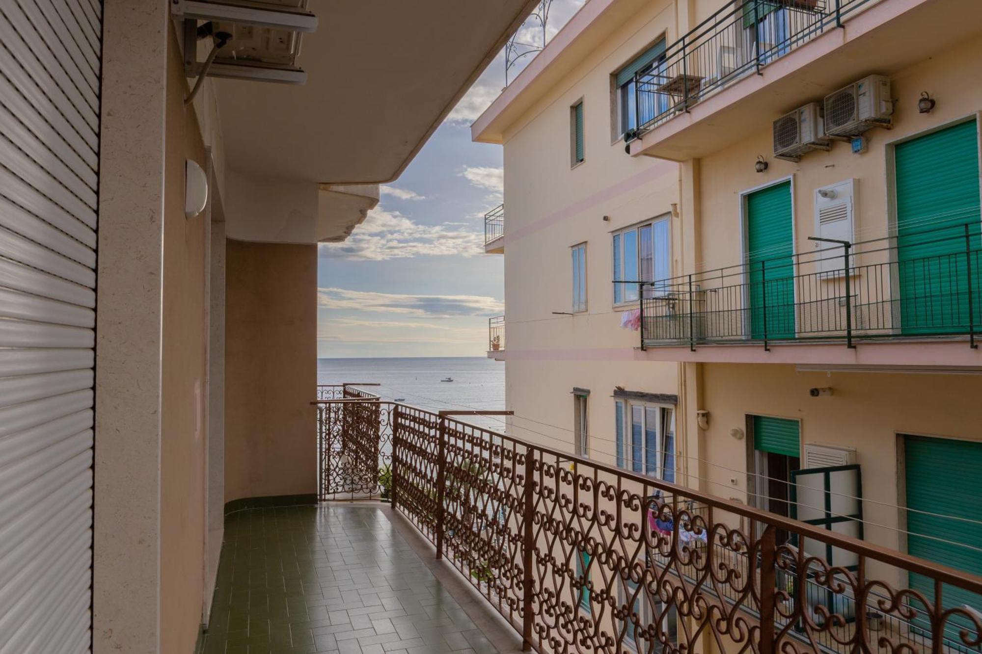 Maju Home Maiori Exterior photo